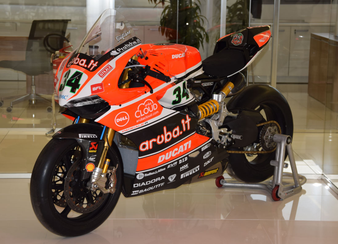 ducati-aruba-racing-team-superbike-dalab-2016-7