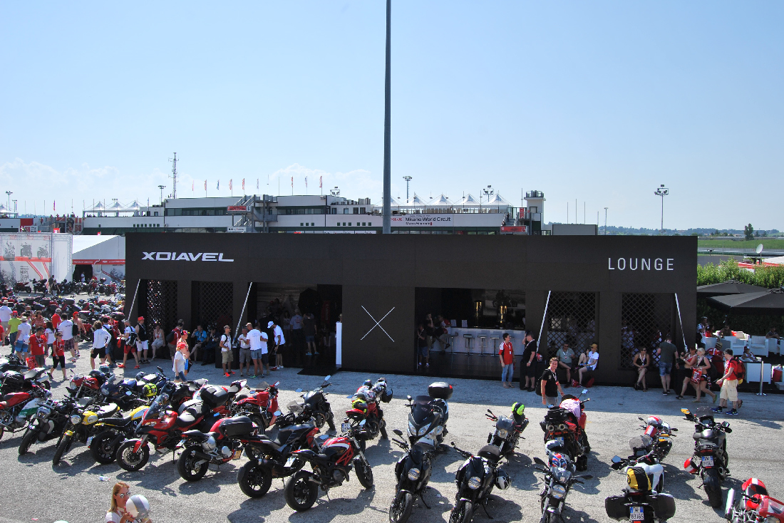 wdw-xdiavel lounge